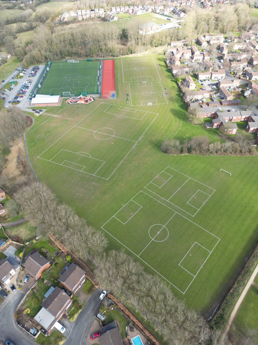 Bolton_S_Mark's tweet photo. Westway looking great ! Recently vertidrained, cut and GPS marked ! Next few weeks they will be sprayed in preparation for renovations @PitchPrepNW @ABJFC2004 https://t.co/mFUMtNA8EK