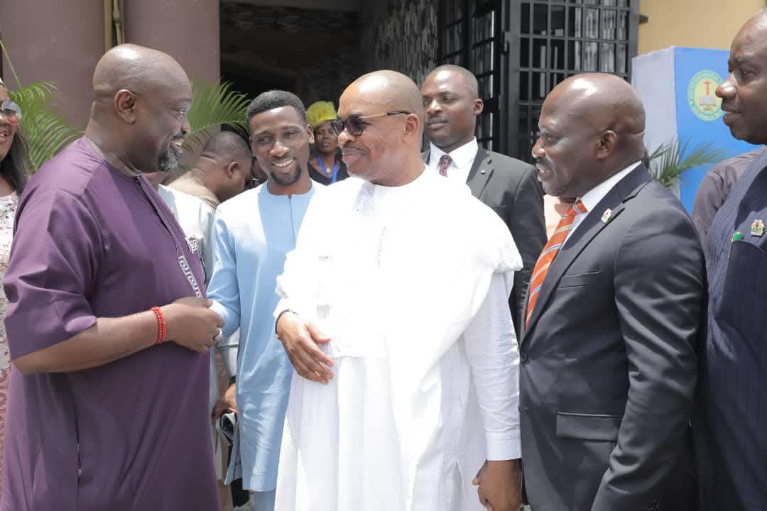 MrUdomEmmanuel's tweet photo. Leadership is about responsibility and influence. This infers that virtually everyone is a leader but most people need to advance knowledge to the level of deep understanding and discernment to appreciate this truth. https://t.co/XYpxidRN4q