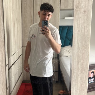 itsJDNash's tweet photo. #NovaFotoDePerfil https://t.co/EA2VbLjhZ4