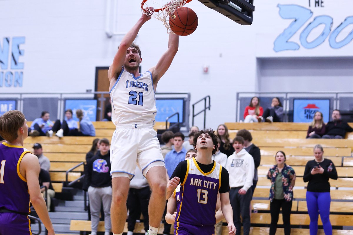IkeMensBBall's tweet image. Congrats to Pierce Blue on making AVCTL Division II 1st Team All League for the 2nd year in a row!!