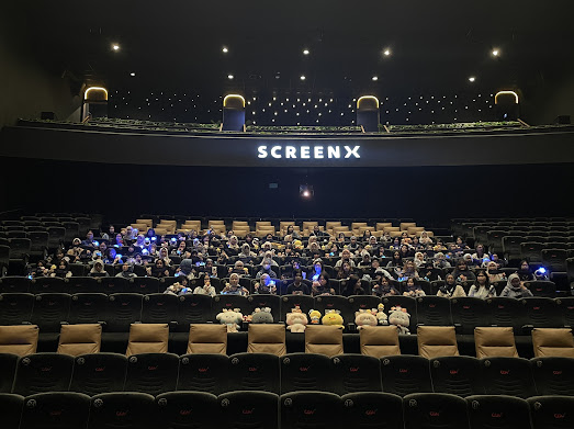 Pengalaman pertama nonton di CGV SCREENX,puas banget bisa ngeliat ayang" ku selayar-layar😍 jadi kangen konseran🥹 nangis,happy,terharu mix feeling pokoknya! thank u juga untuk <a href="/CGV_ID/">CGV Cinemas</a> #ZerobaseonediCGV #SemuaSerudiCGV  <a href="/blueisbloomin/">딜라</a> <a href="/dins_kjw/">딘스 ✿ Dinssss - kinda ia</a> <a href="/itsarpina/">keyv🌸</a>