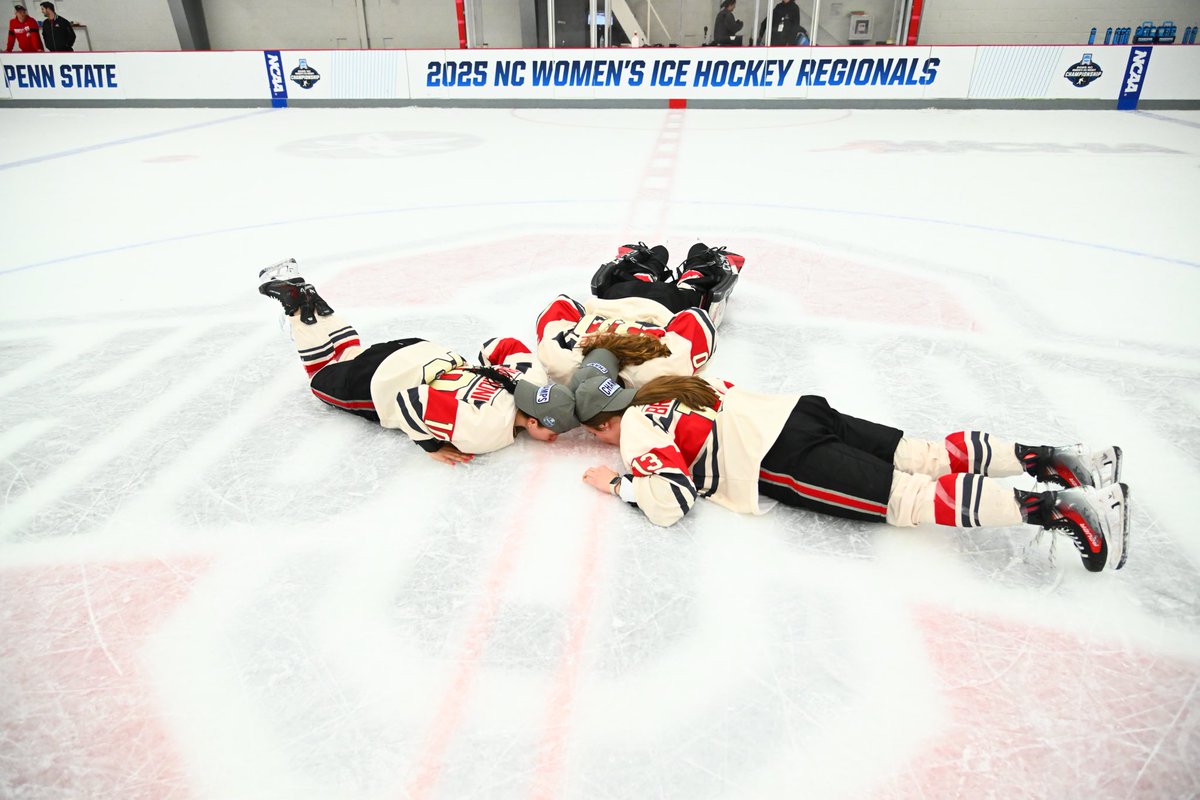 This moment 🥹

Last game at the rink was a good one 🫶

#GoBucks