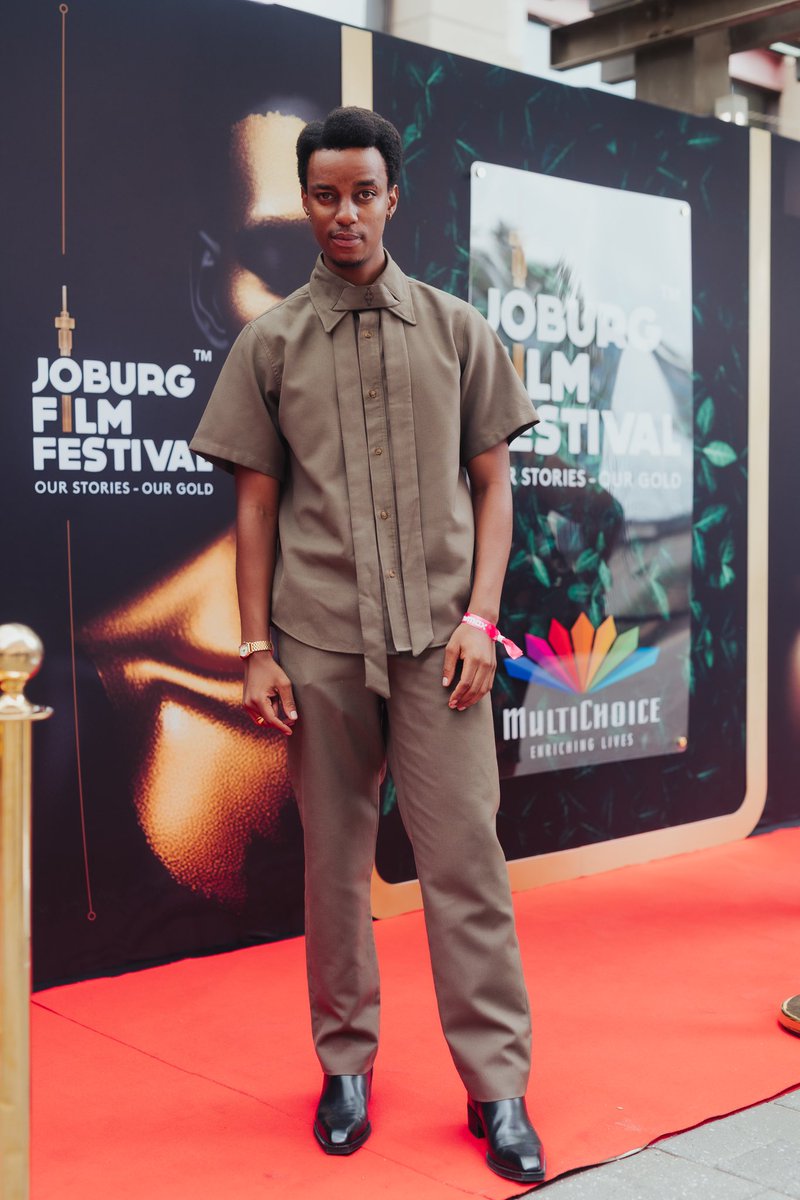 marcus_molemane's tweet photo. Golden moments
📸 by @JoburgFilmFest
#KitesShowmax #JoburgFilmFestival2025 #jff2025 https://t.co/8PenC3CN8o