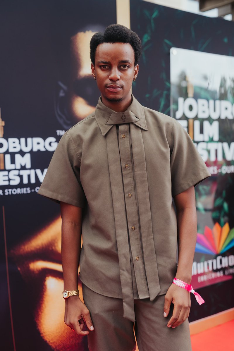 marcus_molemane's tweet photo. Golden moments
📸 by @JoburgFilmFest
#KitesShowmax #JoburgFilmFestival2025 #jff2025 https://t.co/8PenC3CN8o
