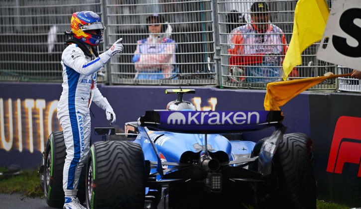 sandropacheco71's tweet image. #Williams driver #CarlosSainz #Crashed out of the #AustralianGrandPrix🇦🇺on the opening lap in treacherously wet conditions at the #AlbertPark circuit.
#Sainz, who won the #AustralianGrandPrix🇦🇺 last year with #Ferrari, slid off the track at the final turn of the opening lap.
