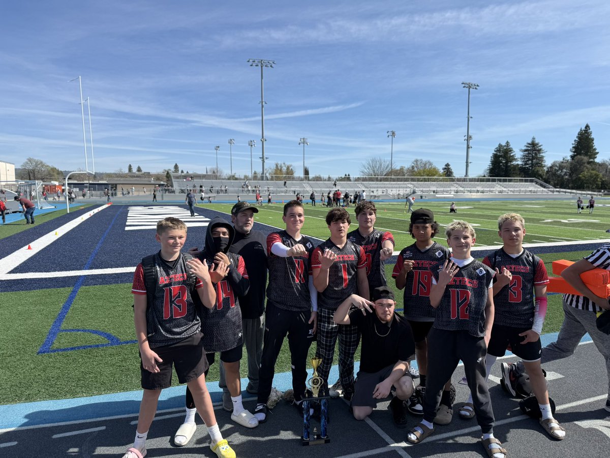 Coach Snelling tweet media