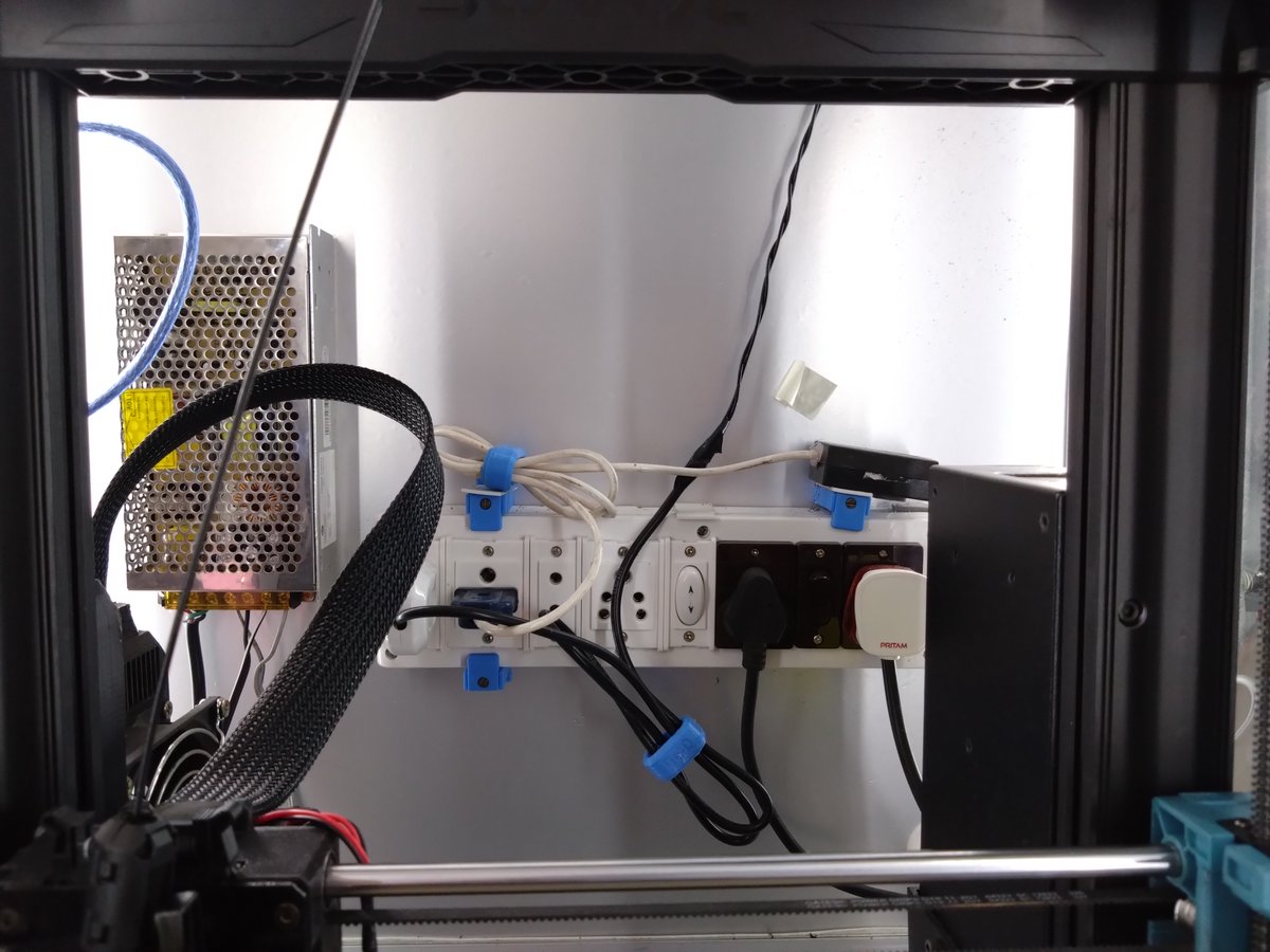 arka_bhowmick's tweet photo. @Sovol3d Modded Sovol SV06 (1/2)
1. Klipper + 5" Display
2. Custom Enclosure – Aluminum, acrylic & 3D-printed parts
3. Raspberry Pi Pico – Temp & humidity monitoring, controls 4 appliances (remotely & via rotary encoder)
4. Camera – Live print monitoring
#SV06 #MODITYOURWAY #SOVOL https://t.co/p3MYPHuL1T