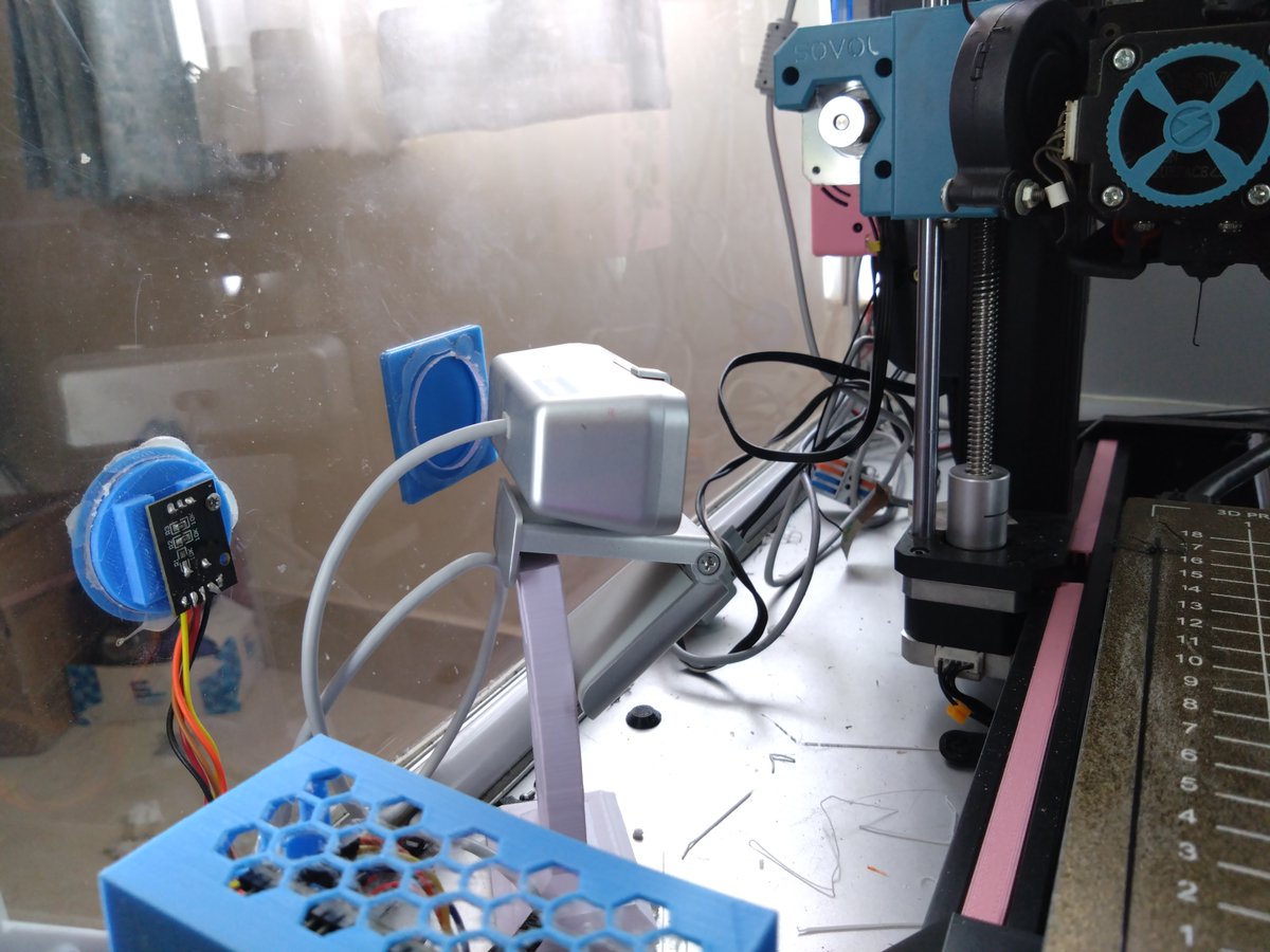 arka_bhowmick's tweet photo. @Sovol3d Modded Sovol SV06 (1/2)
1. Klipper + 5" Display
2. Custom Enclosure – Aluminum, acrylic & 3D-printed parts
3. Raspberry Pi Pico – Temp & humidity monitoring, controls 4 appliances (remotely & via rotary encoder)
4. Camera – Live print monitoring
#SV06 #MODITYOURWAY #SOVOL https://t.co/p3MYPHuL1T