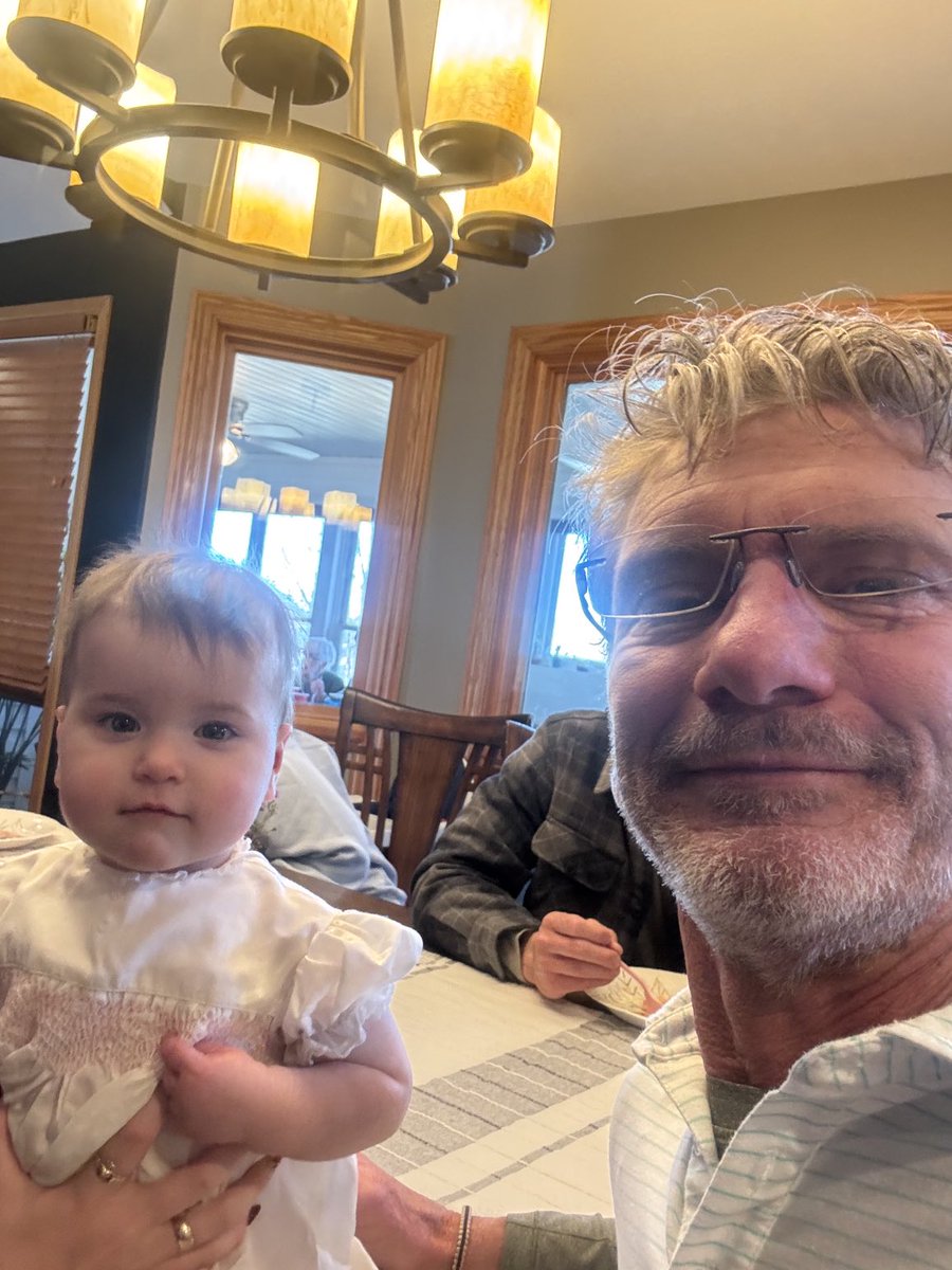 selfiebob1's tweet image. One year birthdays.  God is good.