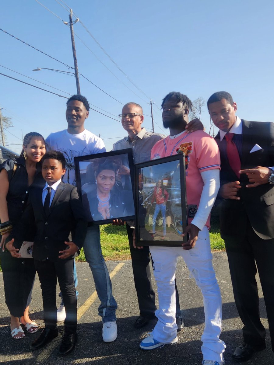 Uncle Pookie tweet media