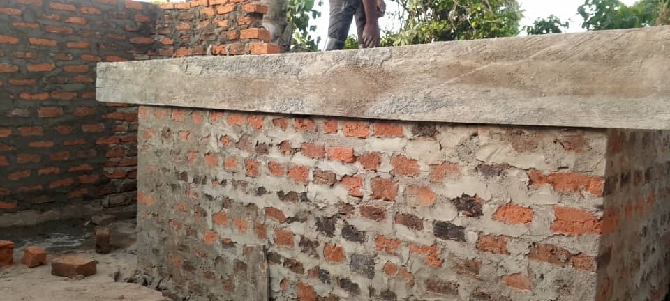 orphansofuganda's tweet photo. Step 4: Progress Update! We're almost 25% done building as the foundation level is done, and securing a toilet for our orphanage home. Every child deserves a healthy home with proper sanitation. Let’s keep pushing to make this a reality!
#BitcoinForOrphans #HealthForAl https://t.co/TSbxOqkDL4