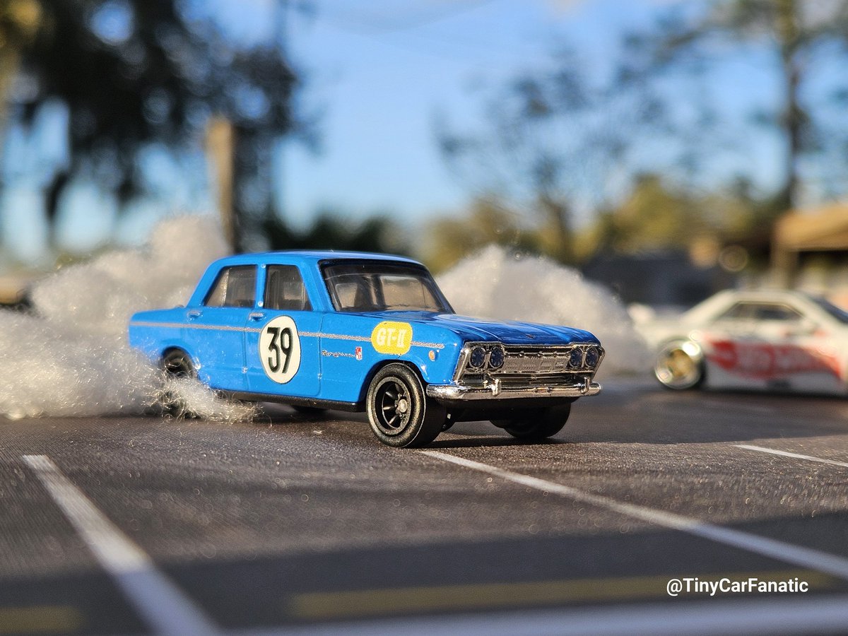TinyCarFanatic's tweet photo. Skyline Sunday: Hot Wheels Premium 1964 Datsun Prince Skyline GT

#unboxing 
#crackshitopen 
#datsun
#nissan 
#skyline 
#jdm
#explore 
#letsgo 
#viral 
#follow 
#hotwheels
#hotwheelscollectors
#matchbox
#matchboxcollector
#tomica
#majorettediecast
#diecast
#diecastcars https://t.co/jhsfOHgkTa