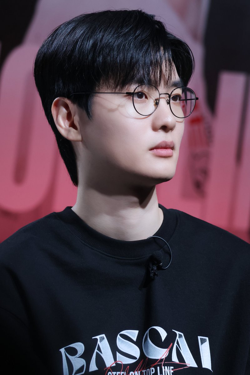 arcxzip's tweet image. STEEL ON TOP LINE
STILL ON TOP LANE
#Rascal