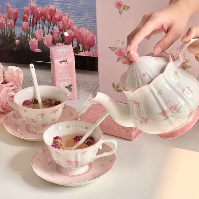 winter_8_0101's tweet photo. ☕️Set Hampers Tea pot Estetik☕️

pas buat nyambut tamu lebaran

https://t.co/zgxEVQlUuo https://t.co/56JFsKifTI