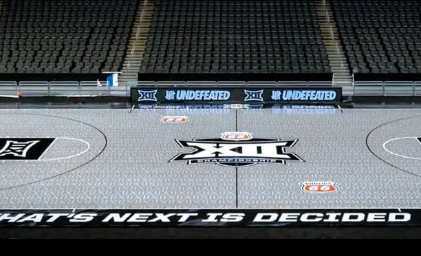 daney_daney's tweet photo. @trillydonovan2 @short_courts Yes! Need a @short_courts of this gem of a court! https://t.co/pwDuLeOwD5