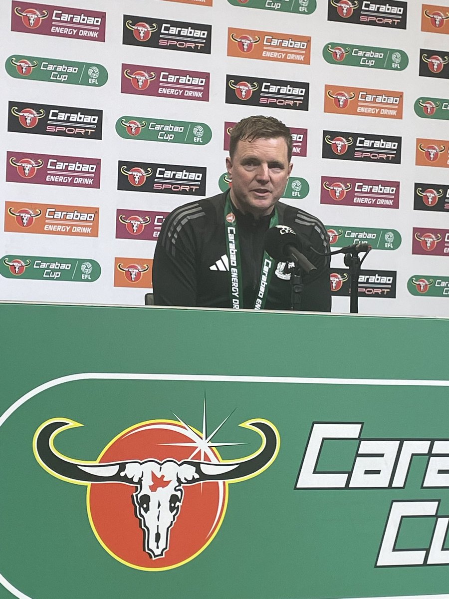 SkySports_Keith's tweet image. Eddie Howe has just teared up in the press conference, saying he was thinking about his late Mum when Newcastle lifted the trophy at Wembley 🏆 ♥️
#NUFC