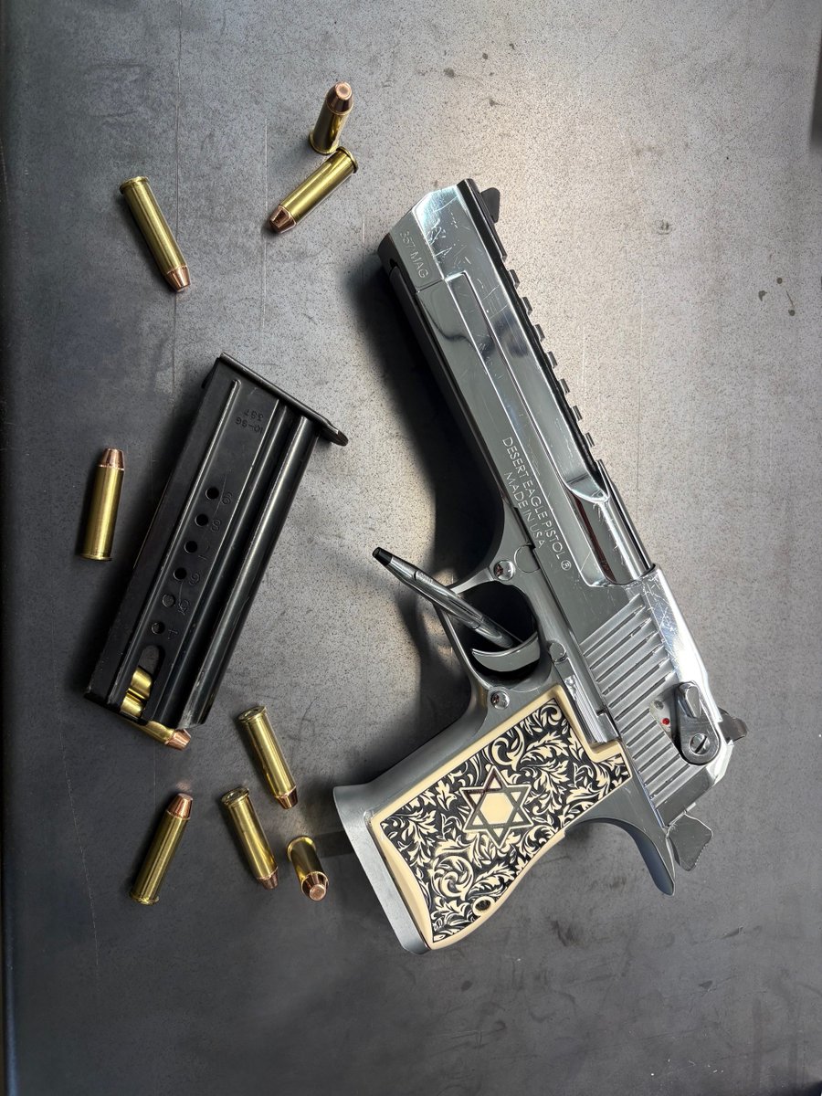 Desert Eagle
<a href="/IWIUS/">IWI US</a> 
You imagine, I will produce.
gungripsusa.com
info@gungripsusa.com