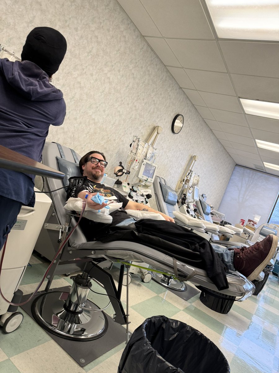 Gave blood for the first time today! ✌🏼