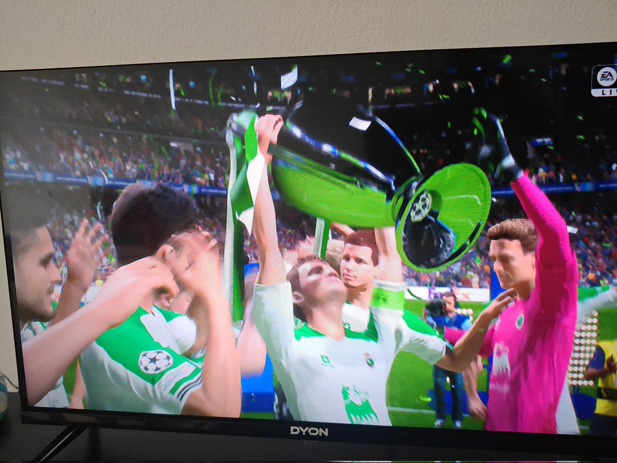 AdrinPM3's tweet photo. @realracingclub https://t.co/AEk1lo8ZIS