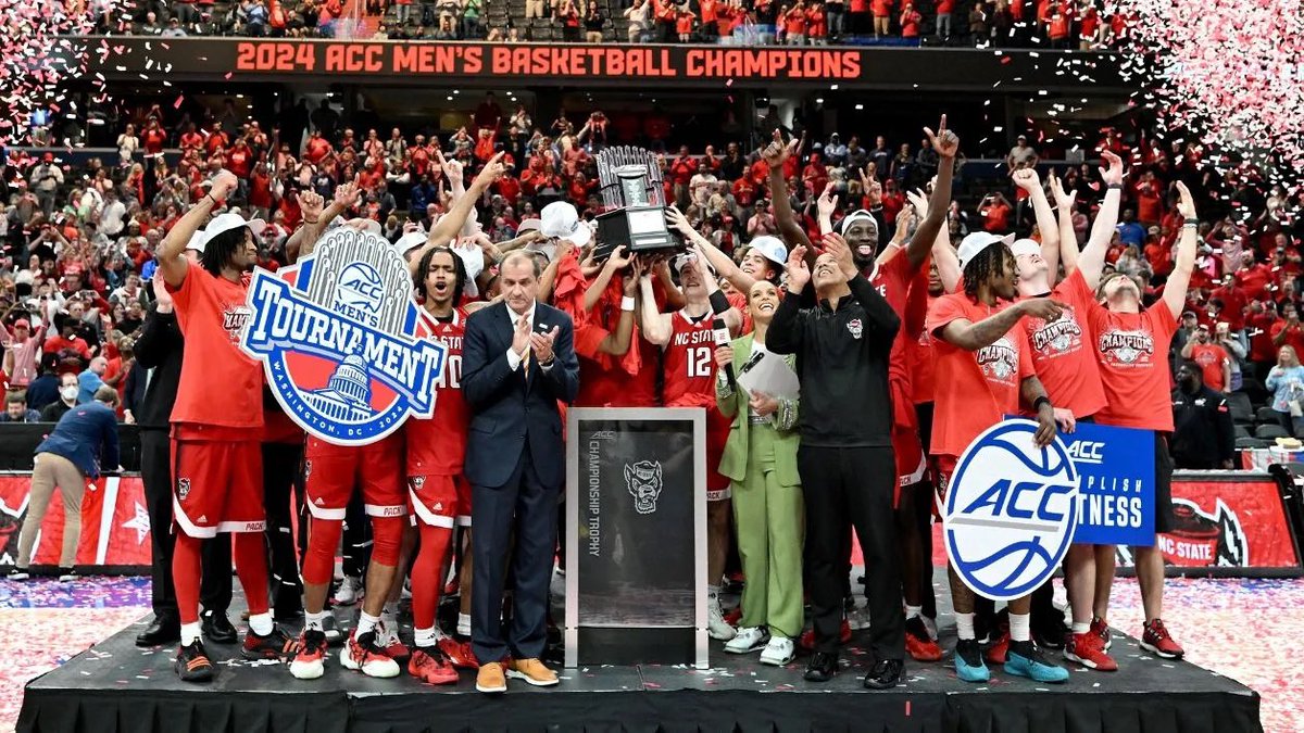 BarstoolPack's tweet photo. One year ago, today… https://t.co/M57Z6ReDt2