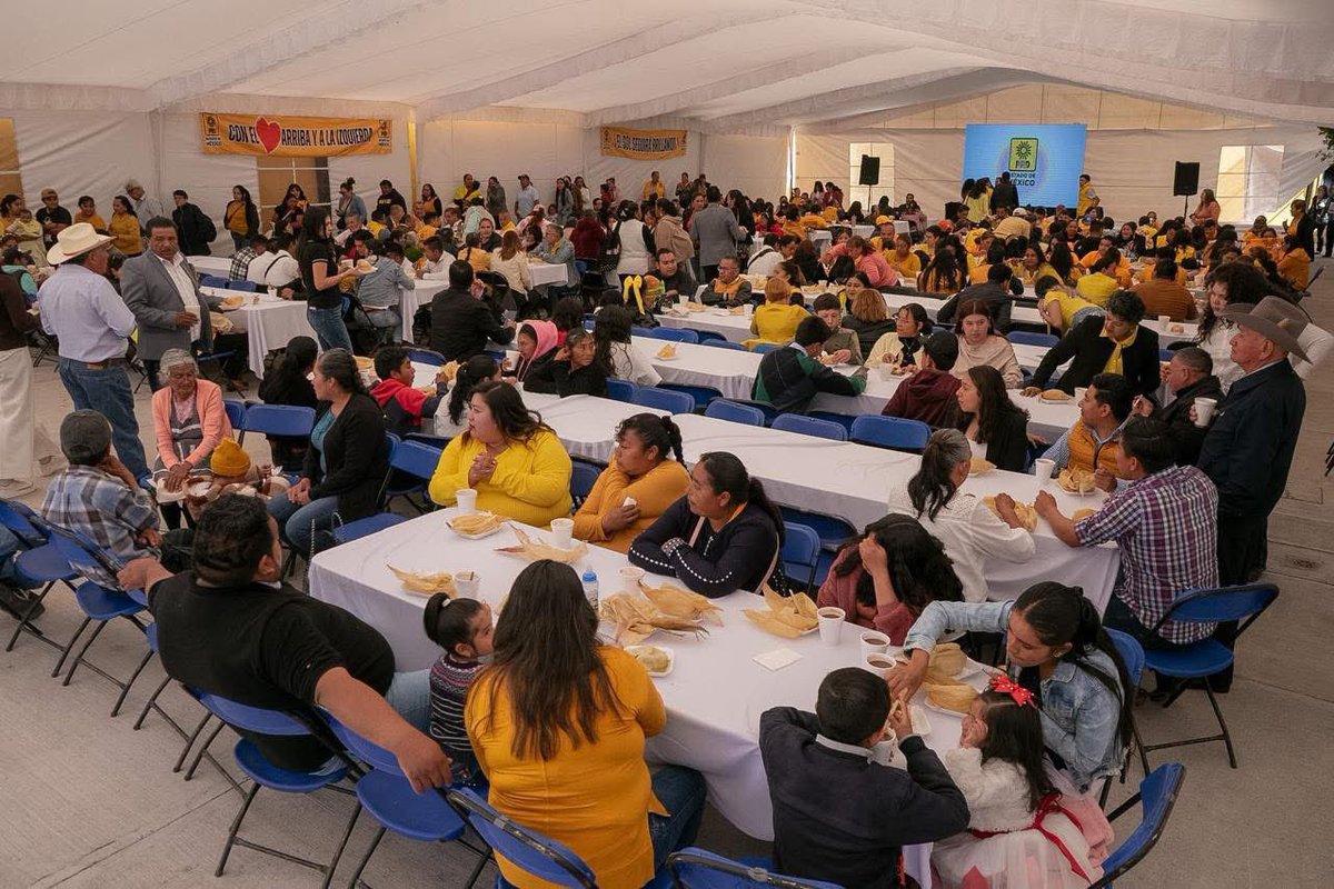 OOA_Oficial's tweet photo. ¡No hay mejor manera de iniciar el día que en casa! ☀️
Estamos a punto de arrancar el IX Consejo Estatal del @PRDEstado con el que damos paso a una nueva etapa del #SolAzteca mexiquense.
#OrgulloPerredista
#Edomex
#OOA https://t.co/kbTGNWxG6g