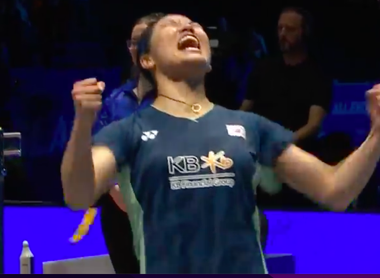 ainurohman's tweet photo. AN SE-YOUNG JUARA ALL ENGLAND 2025! 

Mengingat Wang hanya mampu mendapatkan 7 pts di game 2 final Malaysia Open 2025, apa yg ditunjukkan Wang Zhi-yi hari ini sangat luar biasa. 

Defensenya luar biasa. Mainnya sangat rapi. Strokenya mematikan. Tetapi memang harus benar2 dalam situasi sempurna untuk mengalahkan An Se-young. 

Gelar kedua ASY di All England.

ASY 2025 

4 TURNAMEN, 4 JUARA

Malaysia Open (S1000), JUARA 
India Open (S750), JUARA
Orleans Masters (S300), JUARA
All England (S1000), JUARA