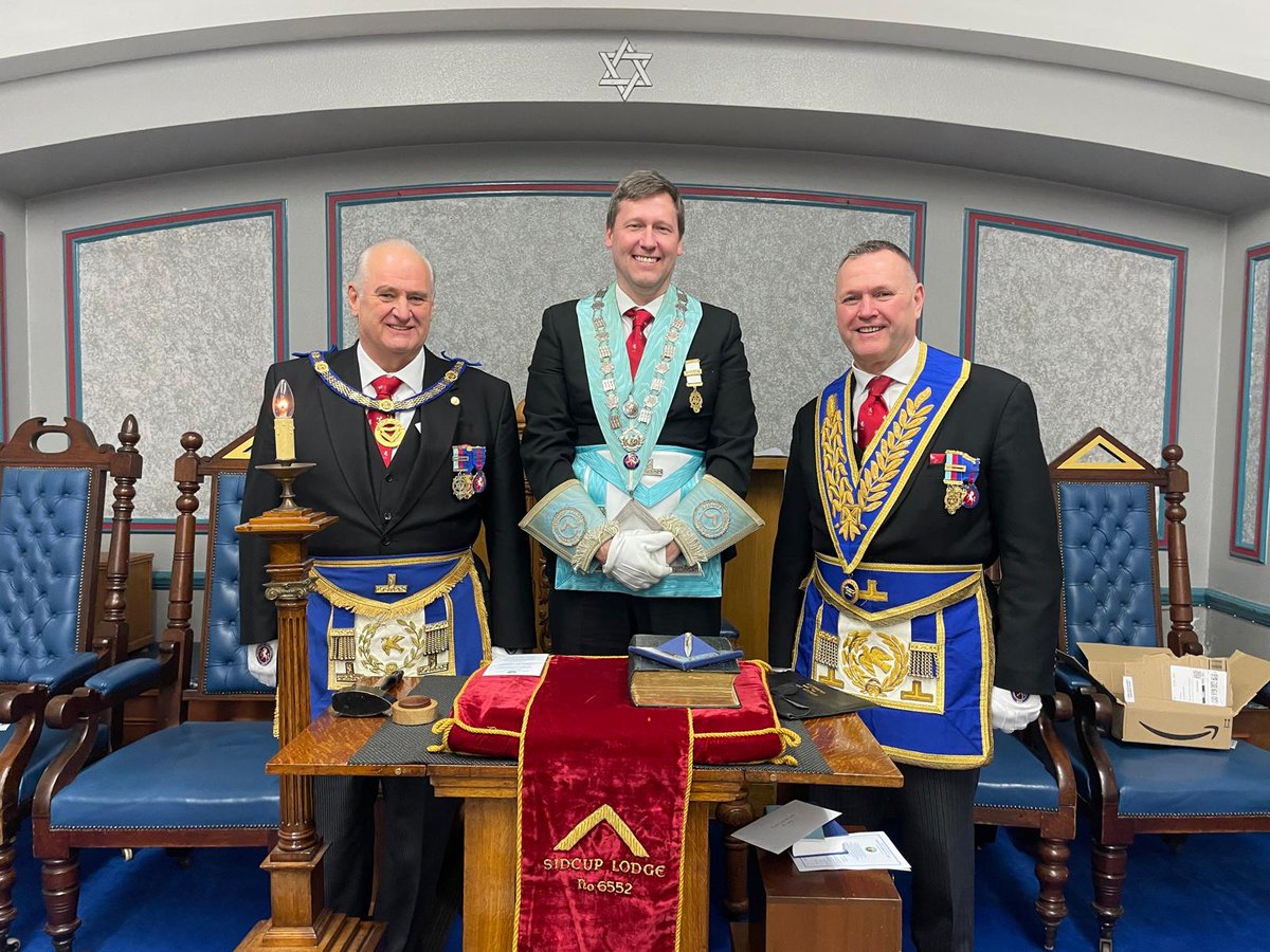 SidcupLodge6552's tweet photo. On Friday evening W. Bro. Liam Watt was installed as Master at #Sidcup Lodge. Our Lodge was also presented with a Gold award from W.Bro. Roland Stokes who detailed the amazing work the #MCF do on our behalf. Our next meeting is a passing on 20/6 so look out for the summons! https://t.co/W2p2i4Kj32