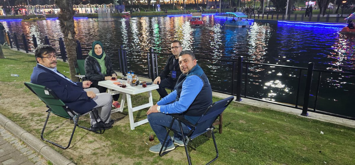 f5li's tweet photo. +Biz de dün akşam stantda yer alarak BURULAŞ'ı ilgilendiren hususlara ilişkin talepleri dinledik ve şikayetleri yanıtladık. https://t.co/StRS7APOx0