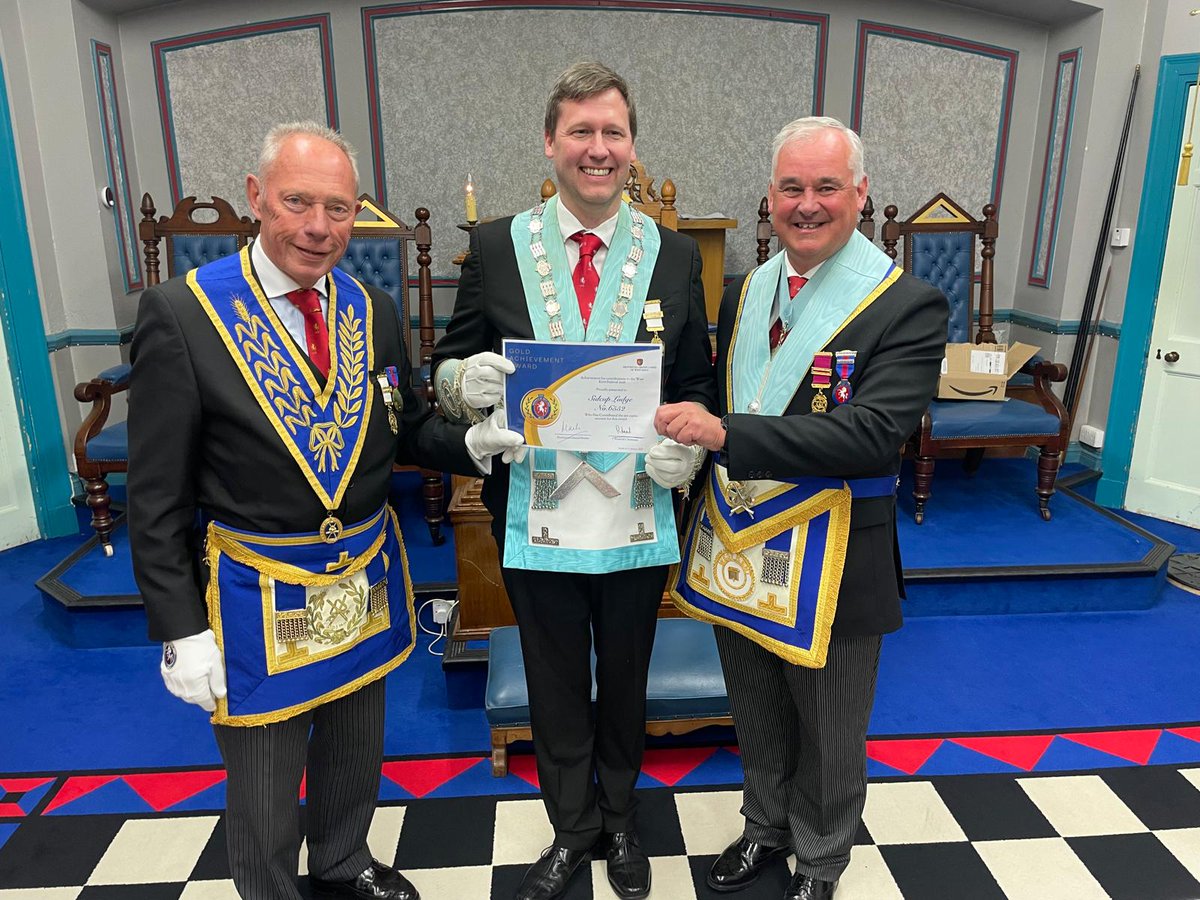 SidcupLodge6552's tweet photo. On Friday evening W. Bro. Liam Watt was installed as Master at #Sidcup Lodge. Our Lodge was also presented with a Gold award from W.Bro. Roland Stokes who detailed the amazing work the #MCF do on our behalf. Our next meeting is a passing on 20/6 so look out for the summons! https://t.co/W2p2i4Kj32
