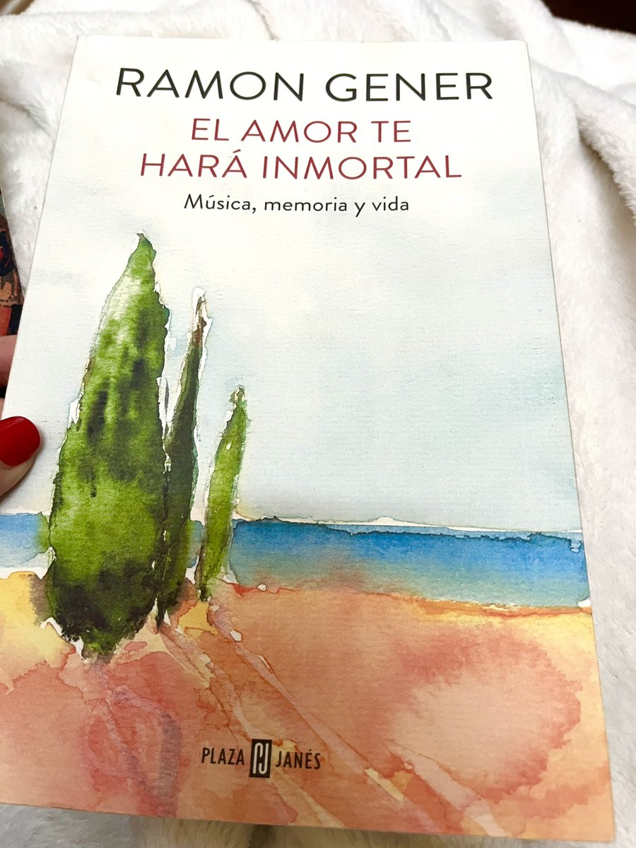 Pilar_Villanova's tweet photo. Tarde de domingo de #lectura otro día sin tregua de la lluvia con @ramongener  y su libro.
Después de leer hace poco su “Historia de un piano” (una pequeña maravilla, altamente recomendable) fan de su cóctel de divulgación, música y literatura. https://t.co/ZoRa81znAg