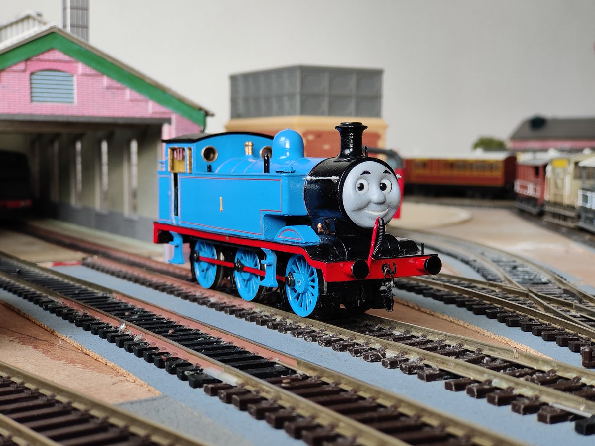 Presenting my nearly finished RWS styled Thomas! He's made using a 3D ...