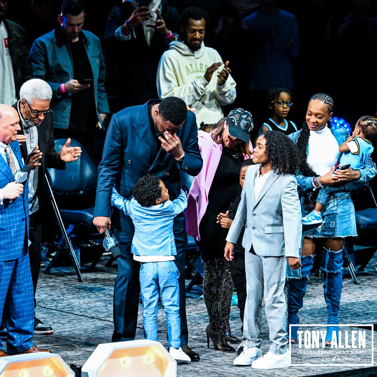 memgrizz's tweet photo. A night that will last forever. 

📺 Watch the full ceremony from Tony Allen’s Jersey Retirement Night presented by @RobinhoodApp - https://t.co/HYYITlRdNt https://t.co/3Odg5JE4To