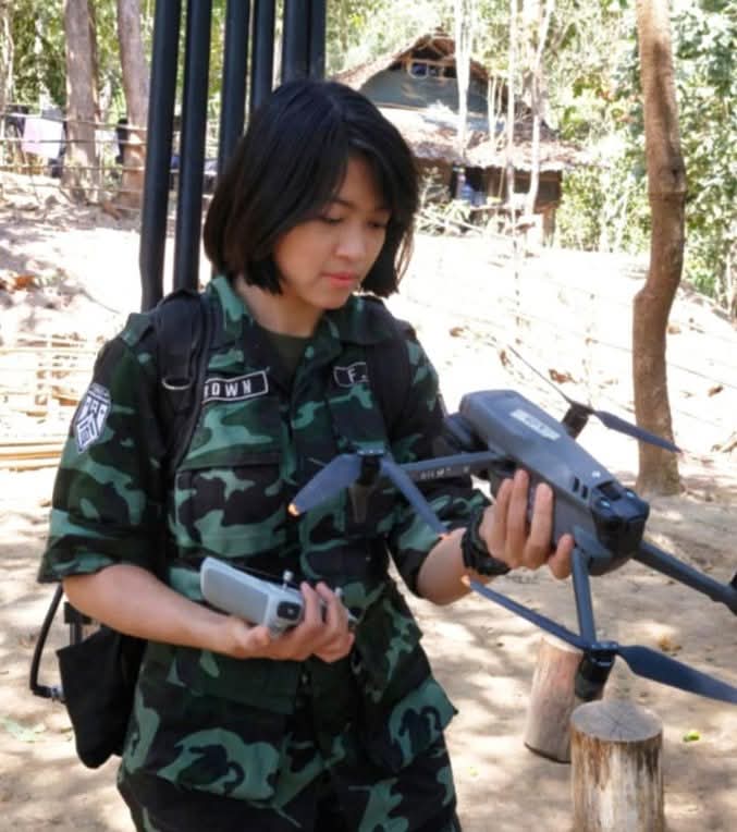 NwayMar12's tweet image. အကြိမ်ကြိမ် 
ပြို လဲ ခဲ့ ဖူး တယ်
အ ကြိမ် ကြိမ် လည်း 
စိတ် ဓာတ် ကျ ခဲ့ ဖူး တယ်
ဒါပေမဲ့ 
ကျွန်တော် စိတ်မပျက်ခဲ့ဘူး
နောက်တစ်ကြိမ် 
ပြန်ရှင်သန်ဖို့
အကောင်းဆုံး 
ကြိုးစားတယ် 🌻

#Wint Tharaphu Htwe Htwe