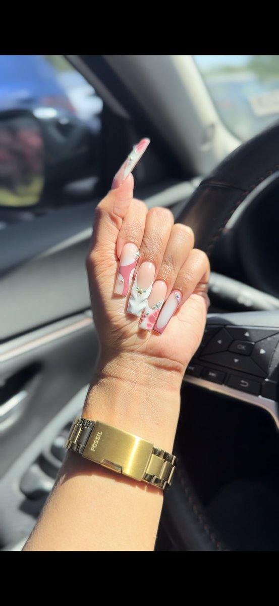 EverythangPARIS's tweet photo. Because yeah 💁🏽‍♀️🔥💅🏽 #NailInspo #NailSet #Nails https://t.co/ub3ycW1YYx