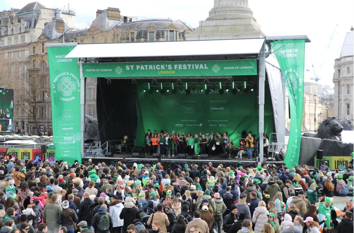 LDN_pressoffice's tweet photo. From marching bands to dance troupes &amp; pageantry, @MayorofLondon's famous St Patrick’s Day Festival &amp; parade saw thousands in the capital today to celebrate Irish culture &amp; community 🇮🇪☘️ https://t.co/63Nakp6I5O