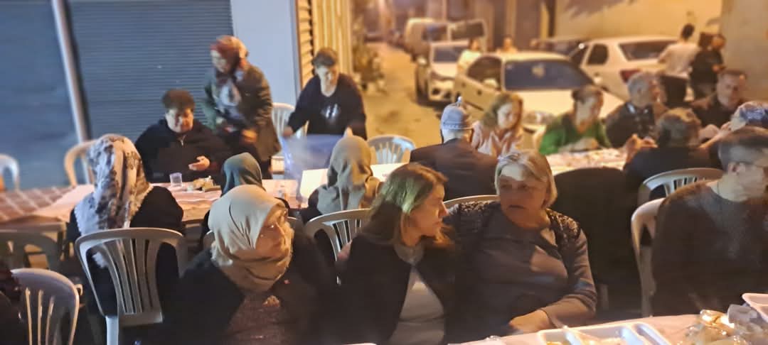 📍 Sokak İftarımızdayız
16/03/2025

İlçemizde yaşayan vatandaşlarımız tarafından tertip edilen #Sokakİftarına katılıp, birlikte duamızı edip, iftarımızı yaptık.

Allah kabul etsin inşallah 

#Karabağlar
#Ramazan