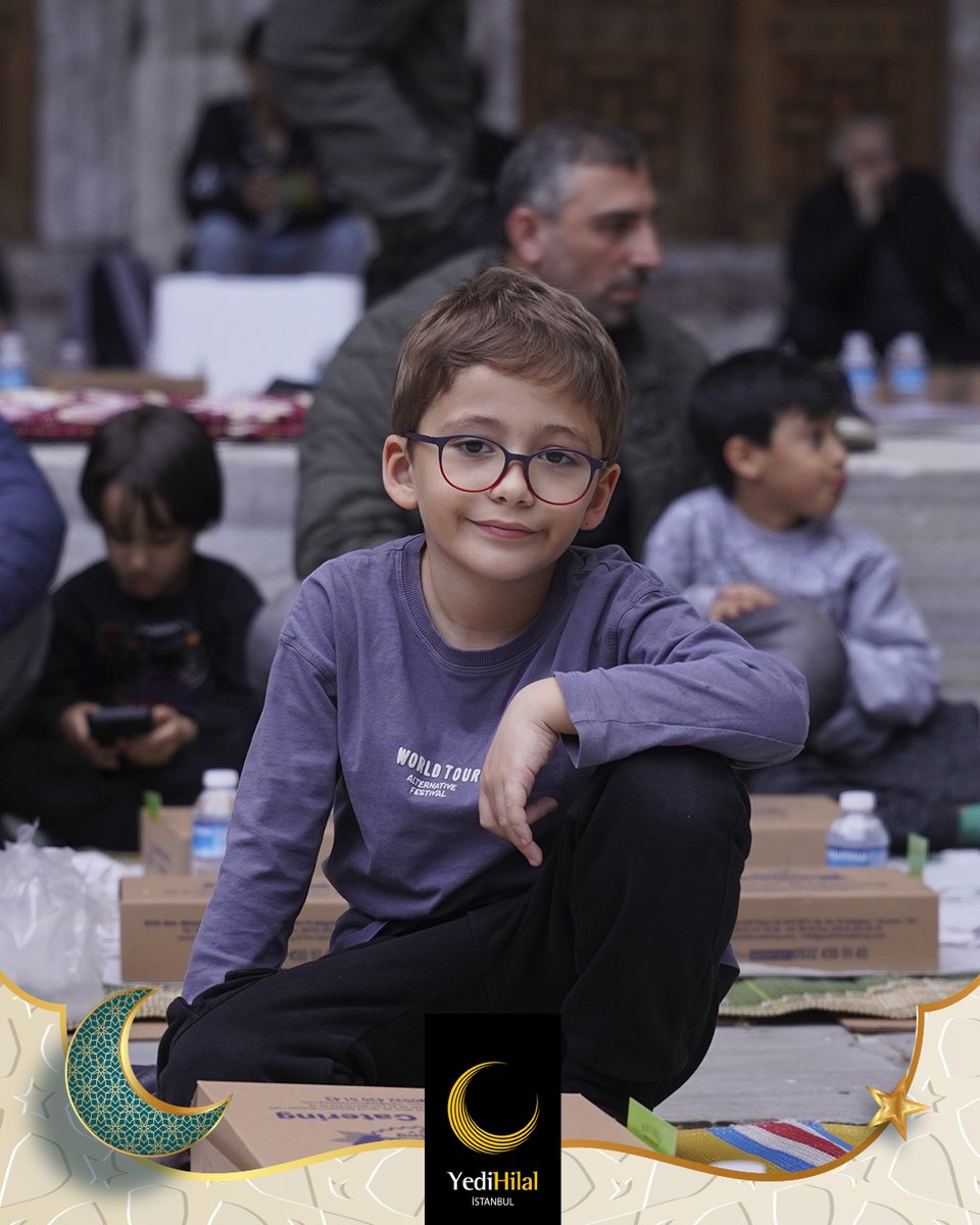 YediHilalist's tweet photo. Geleneksel Medine Usülü İftar Programımız sona erdi. Katılım sağlayan tüm gönül dostlarımıza teşekkür ediyoruz.

#KardeşlikSofrası https://t.co/YRLQcAswo3