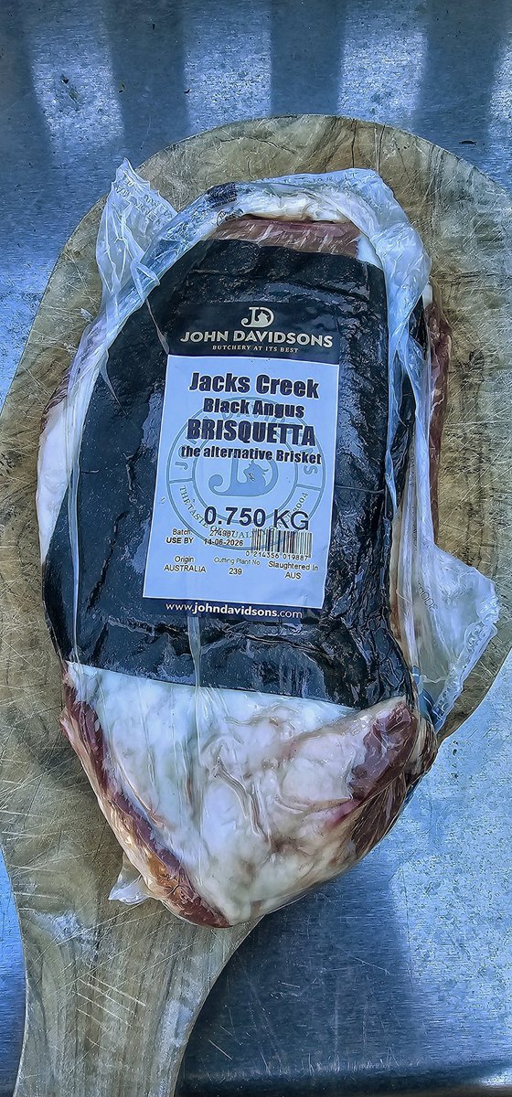 Marcus Bawdon (@devonwoodsmoke) on Twitter photo Thought it was about time I tried the <a href="/Scottishbutcher/">John Davidsons</a> brisquetta, 0.75kg... Very impressed, it's not as rich as a brisket, but plenty juicy, tender and full of flavour, only took a couple of hrs to smoke at 140c, then wrapped up in a meat swadl for a couple of hrs... Thought it was about time I tried the <a href="/Scottishbutcher/">John Davidsons</a> brisquetta, 0.75kg... Very impressed, it's not as rich as a brisket, but plenty juicy, tender and full of flavour, only took a couple of hrs to smoke at 140c, then wrapped up in a meat swadl for a couple of hrs...