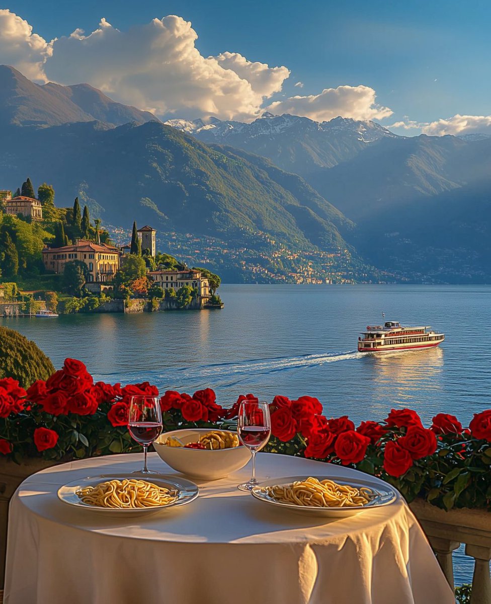W0rld2026's tweet photo. Lake Como, Italy https://t.co/vs7rTOiSZz