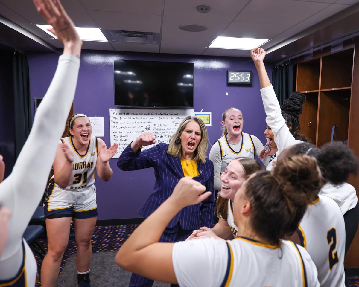 RobertKoelling's tweet photo. We all have a shared ambition is to be part of a team that achieves greatness through collaboration, exceeding what one person can accomplish alone. Good luck, play hard today!! @RacersWBB https://t.co/9Njl9IXj8t