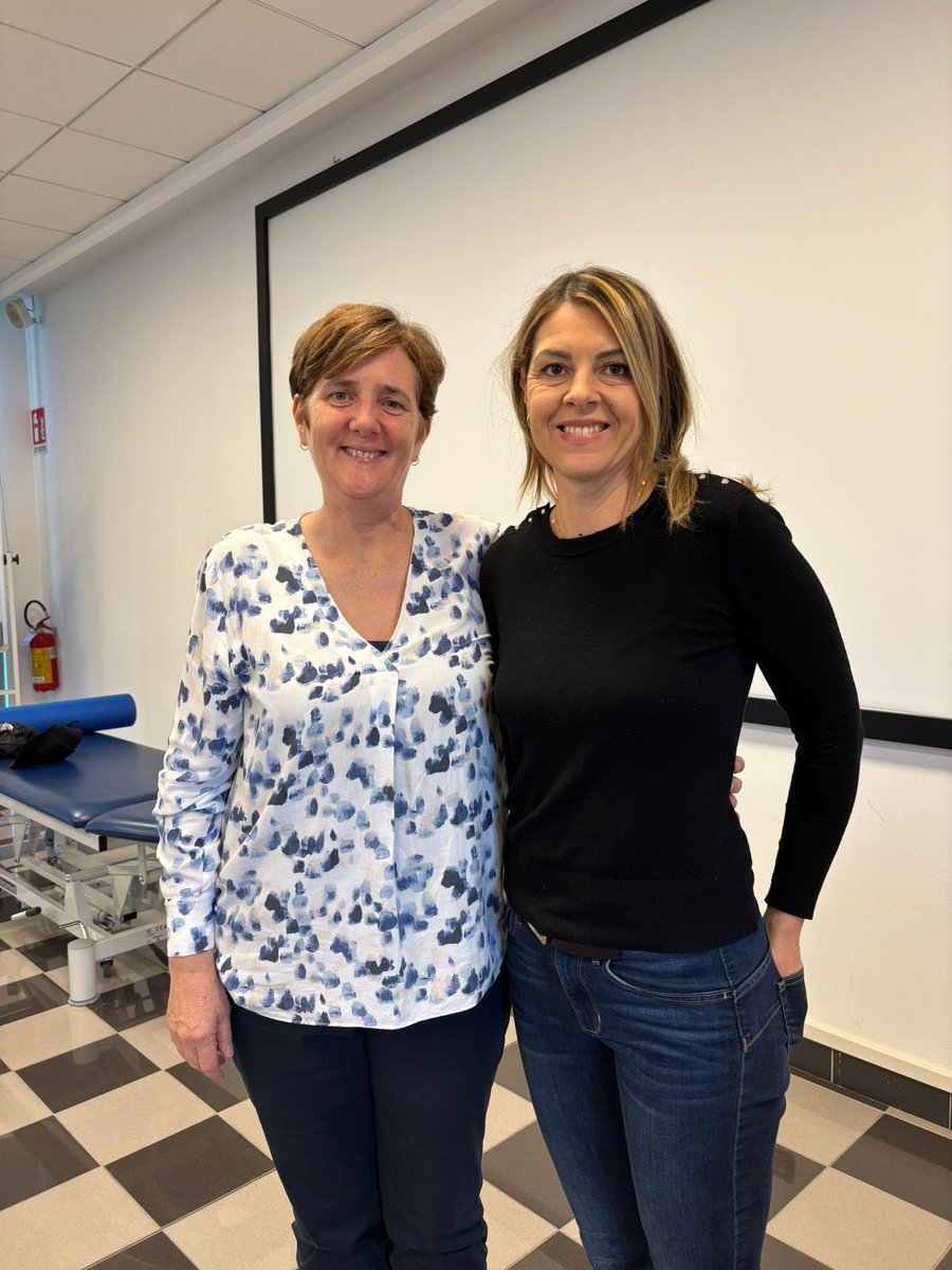 alisongrimaldi's tweet photo. Just finished 2 days teaching in beautiful Brescia, Italy. We covered Ax & Mx of hip impingement & instability, gluteal & proximal hamstring tendinopathy. Thanks so much to Edumed for hosting & the amazing Lisa Mantovani for translating. Love #talkinghips in multiple languages! https://t.co/k6f9871dXS