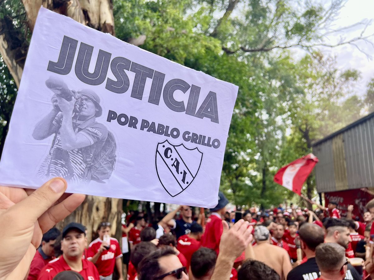 nachitorulo's tweet photo. Ahora en la previa del clásico de Avellaneda.
Justicia por Pablo Grillo. https://t.co/3axy1ocVer
