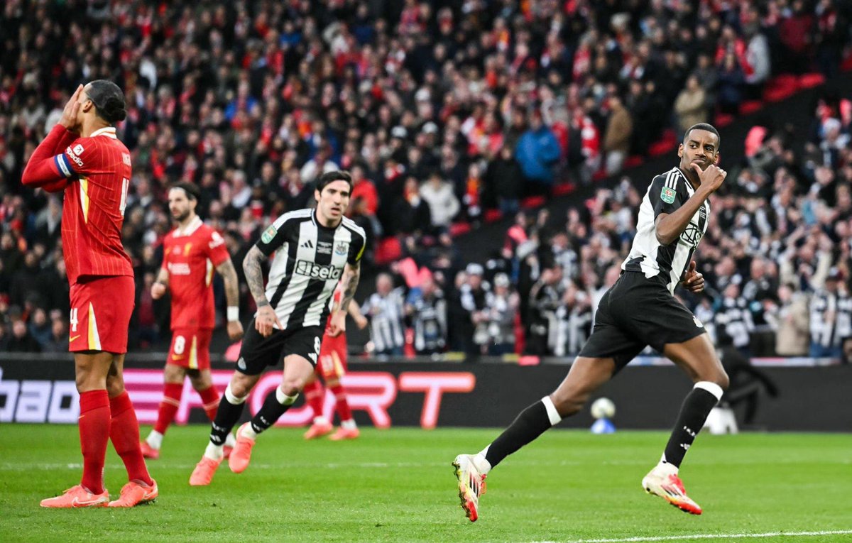 عمرو tweet media