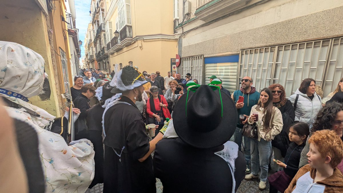 Chirigota ilegal de Madriz tweet media
