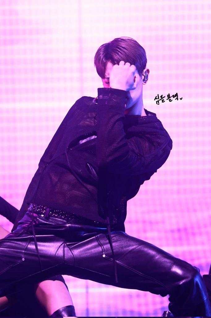 simpleblack1209's tweet photo. 250316 민호 MEAN of my first 마리나 preview (2)

섹시해.

#민호 #샤이니 #MINHO #SHINee #ミンホ https://t.co/oE6l2Pxx5T