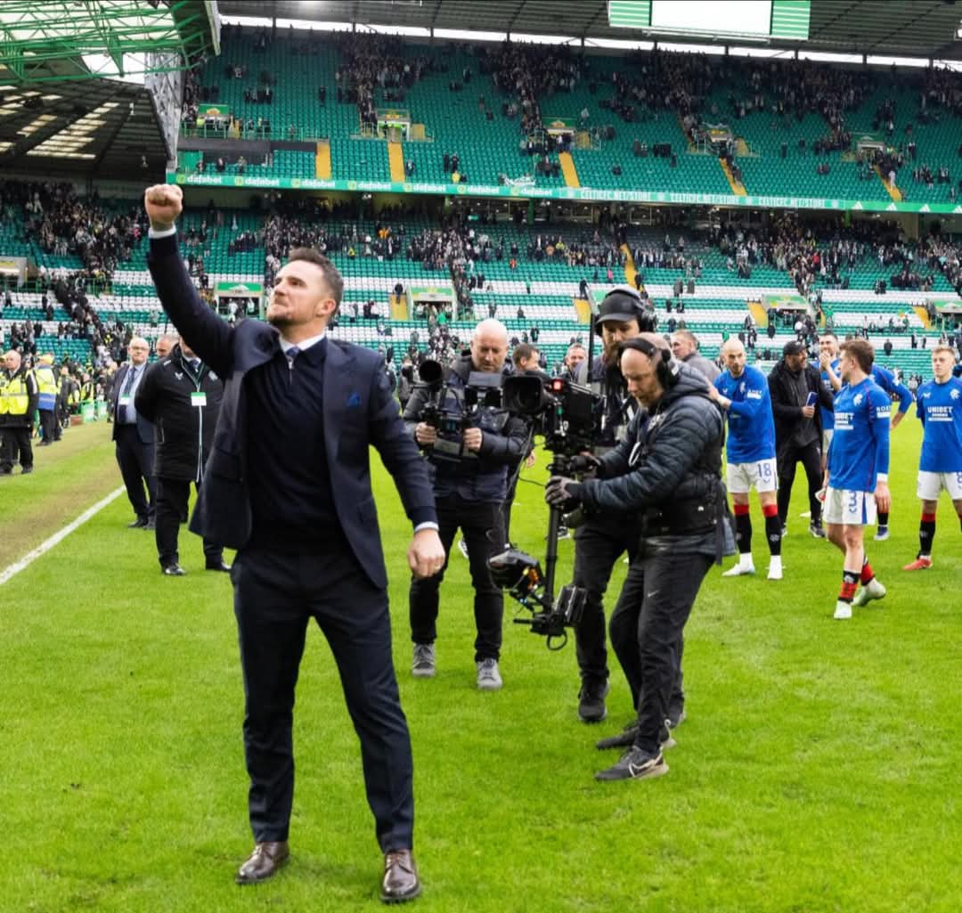 With 💙 ✋️ 🗡 🛡 #Rangers