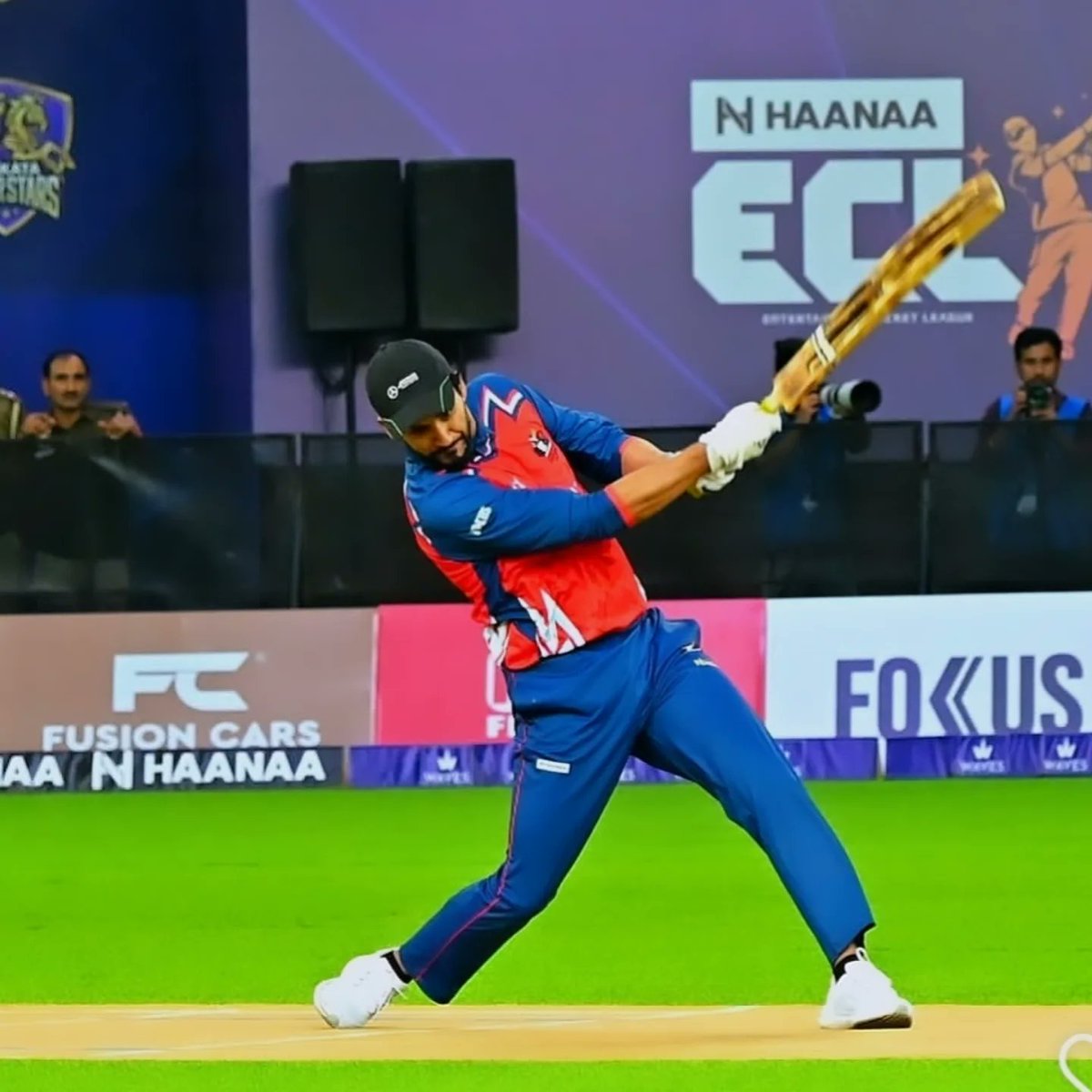 Naincyshakshi's tweet image. #AbhishekMalhan #FukraInsaan 
#Banglorebashers