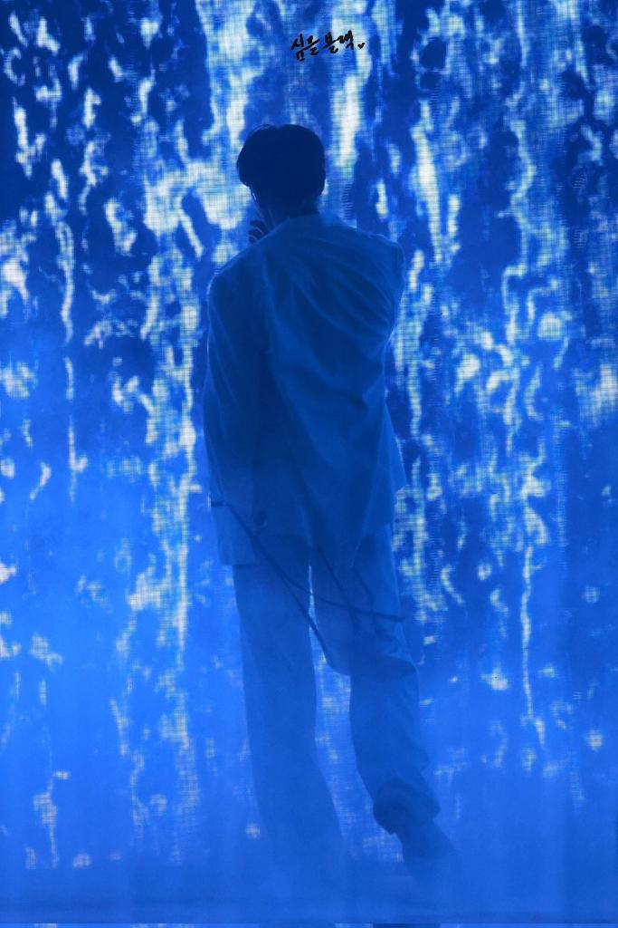 simpleblack1209's tweet photo. 250316 민호 MEAN of my first 마리나 preview (8)

멋..있어 

#민호 #샤이니 #MINHO #SHINee #ミンホ https://t.co/4X4B4oJZYt