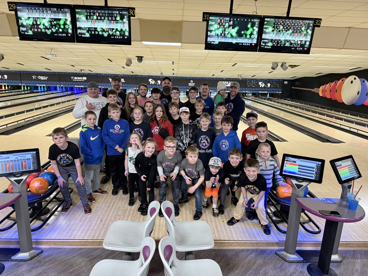 USAMatClub1's tweet photo. Huge Thank you to everyone who showed last night for our end of the year Celebration! The kids had a great time bowling. Thank you all for your commitment and trust in us. Weโll see some of you tomorrow and the rest next fall, either way youโre part of the family. #usamatclub https://t.co/jzKYBrpxh6