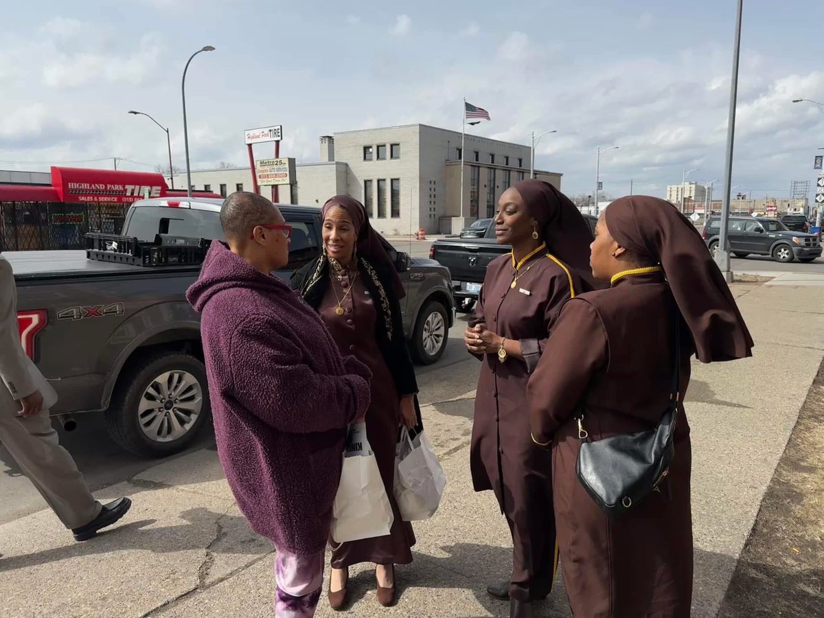 OfficialNOI's tweet photo. Nation of Islam members serving the community during the Holy Month of Ramadan!

On March 11, 2024, on the Ummah Reflects podcast, the Honorable Minister @LouisFarrakhan stated: "I'm asking us to think of those who have nothing. Don't have a Ramadan where you eat, but you're not checking to see who's eating, just where you live, next door, around the corner. This Ramadan will be the best Ramadan if the fast makes us concerned about others who have nothing to eat and no water to drink. I'm asking us as Muslims to rise to the command of God."

See more recent photos shared on social media by Nation of Islam members who went out to deliver meals, toys and @TheFinalCall to our people: https://t.co/jIpxShxLes

All Praise is due to Allah!!!

#NationOfIslam #RamadanMubarak #Ramadan